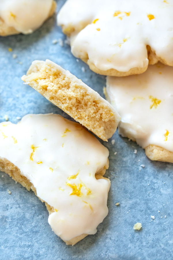 Closeup on the inside a Lemon Cookie | thecozyapron.com